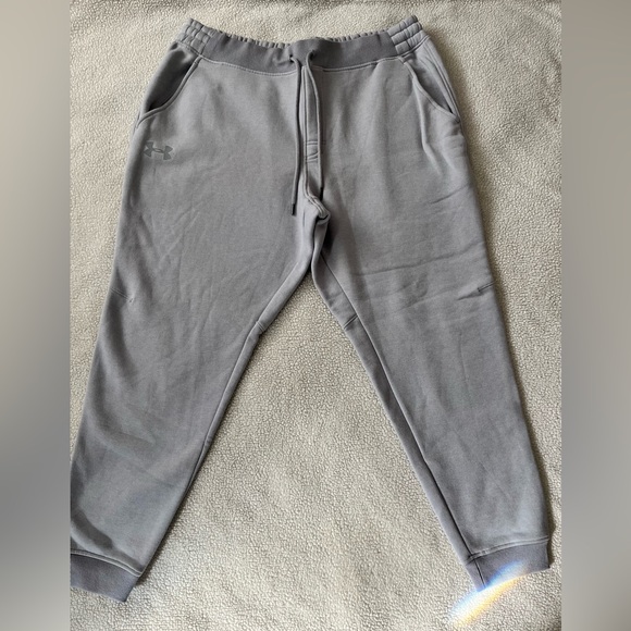 NWOT Under Armour Light Gray Joggers, Size 2XL - Picture 3 of 8
